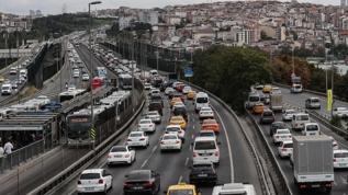İstanbul'da trafik kilit! Yoğunluk yüzde 85'e ulaştı