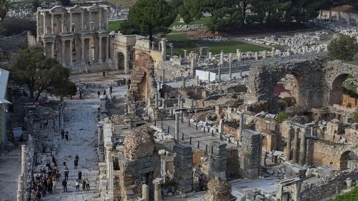 Müze ve ören yerlerinden 2025 yılında 7,3 milyar lira gelir elde edildi