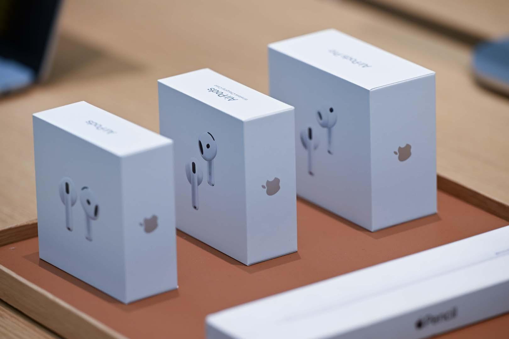 Apple kulaklıklara gizli dokunuş! AirPods için yayınlanan yeni güncellemede ne var?
