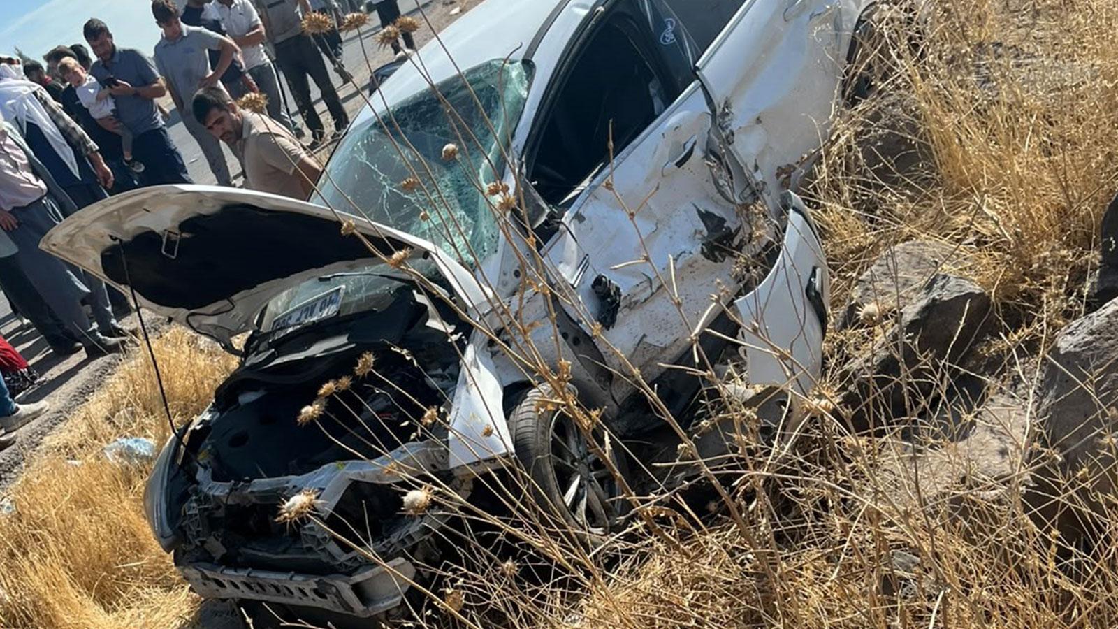 Diyarbakır'ın Sur ilçesinde trafik kazası! Yaralılar var