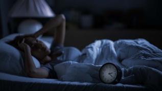 Gece uyanınca tekrar uyumak için 30 saniyelik yöntem! Uzmanlar ne diyor?