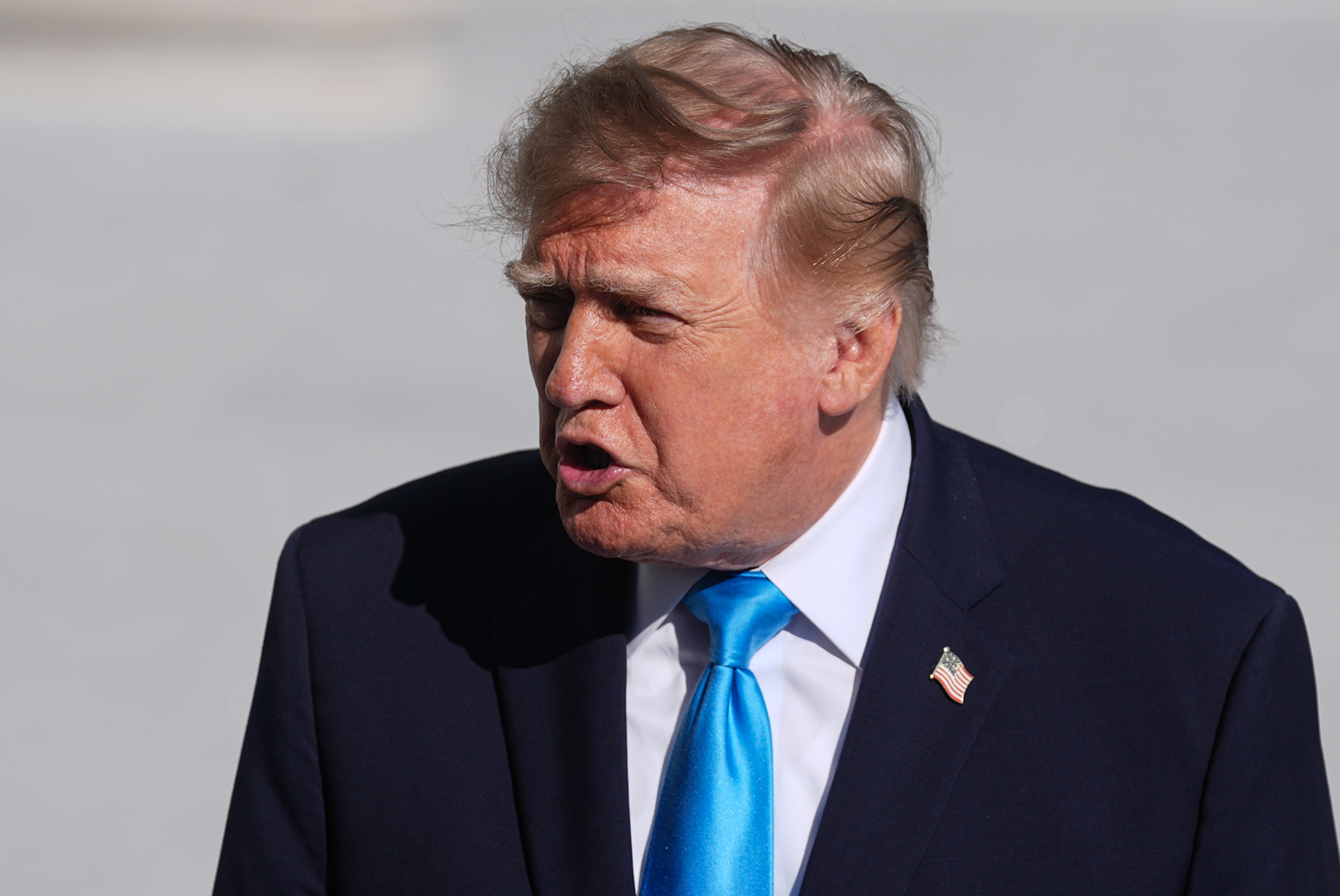ABD Başkanı Trump, "kırmızı dizel"in kara yollarında kullanımına geçici olarak izin verdi