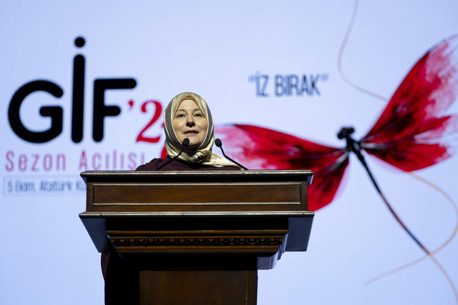 TÜRGEV'in GİF'27 sezon açılışı AKM'de gerçekleştirildi