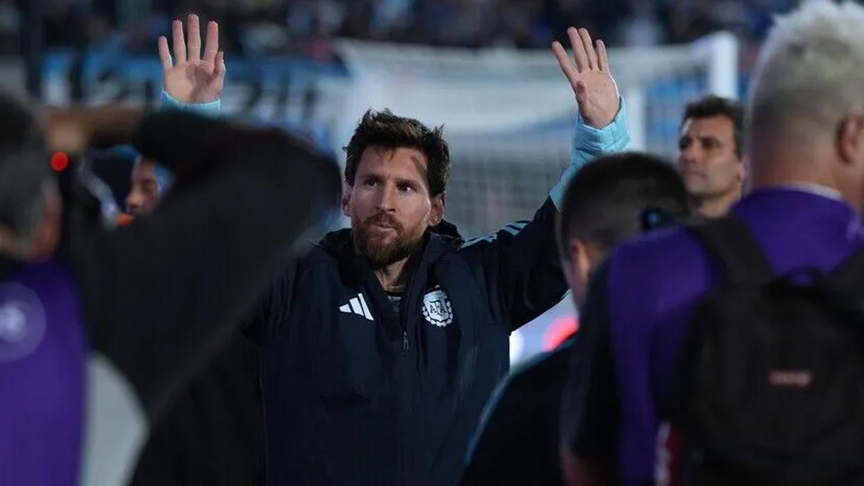 Arjantinli yıldız futbolcu Messi, milli takım kariyerini noktaladı