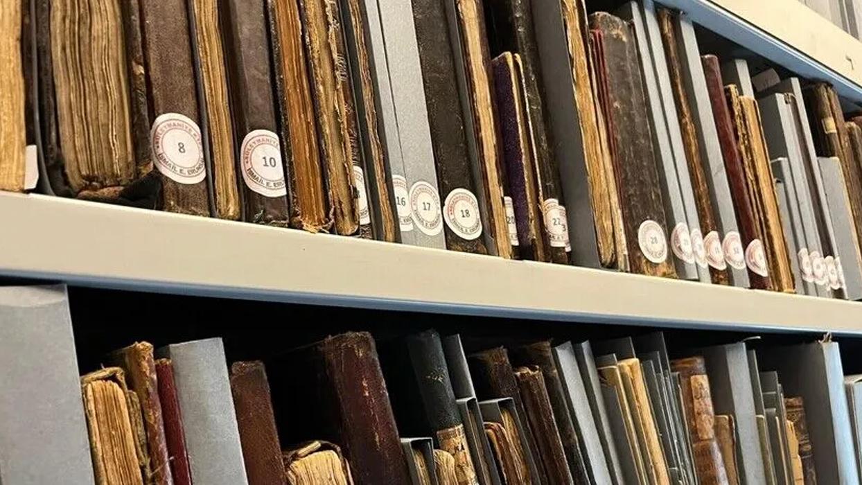 Bir ömrün birikimi milletin hizmetinde... Prof. Dr. İsmail Erünsal'ın bağışladığı 525 nadide eser dijital erişime açıldı