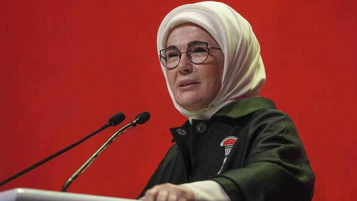 Emine Erdoğan: Gazze'de üç yıldır insanlığın gözü önünde bir halkın kökleri sökülmeye çalışılıyor