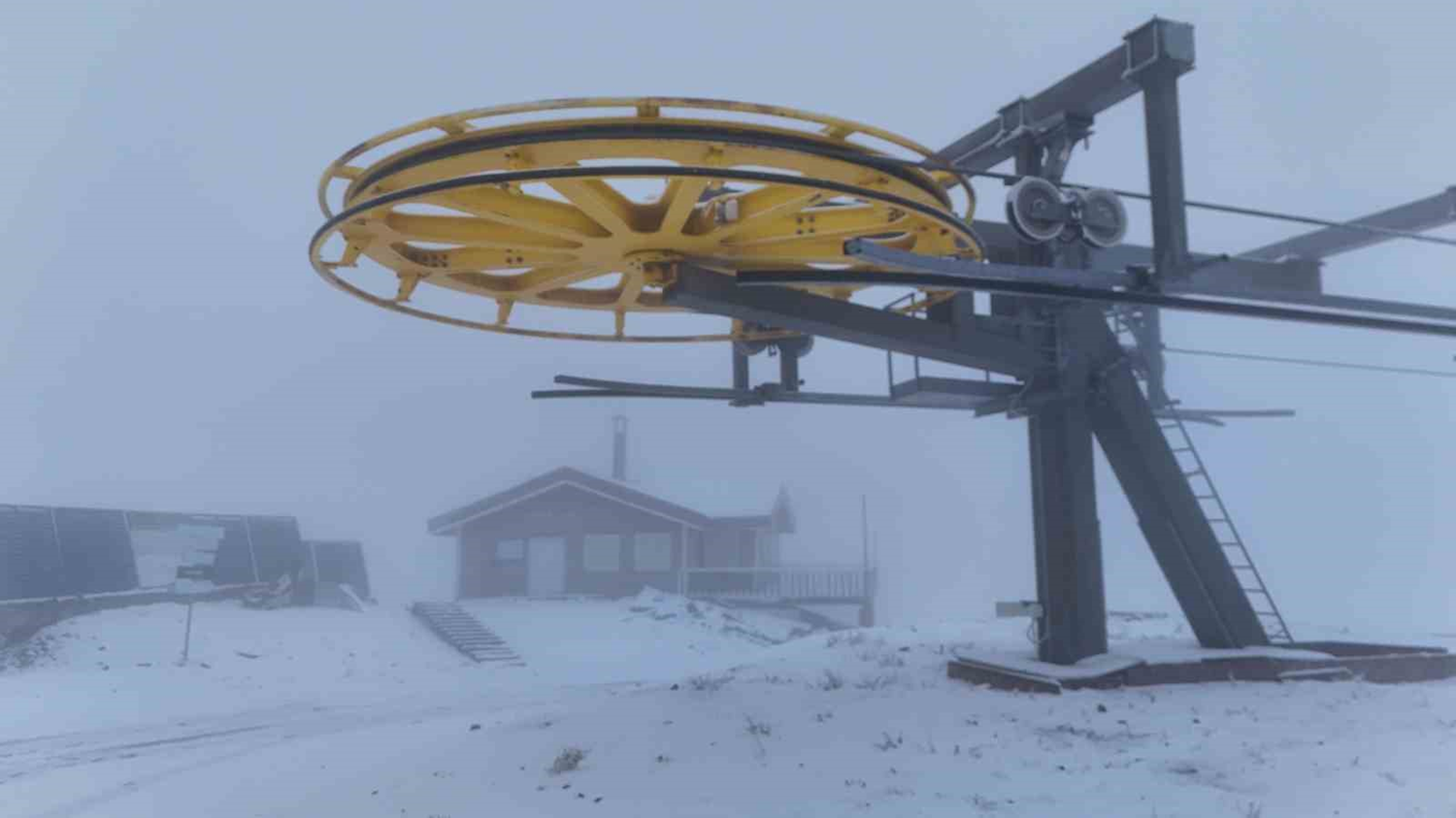 Erzurum'da Palandöken'e ilk kar yağdı!