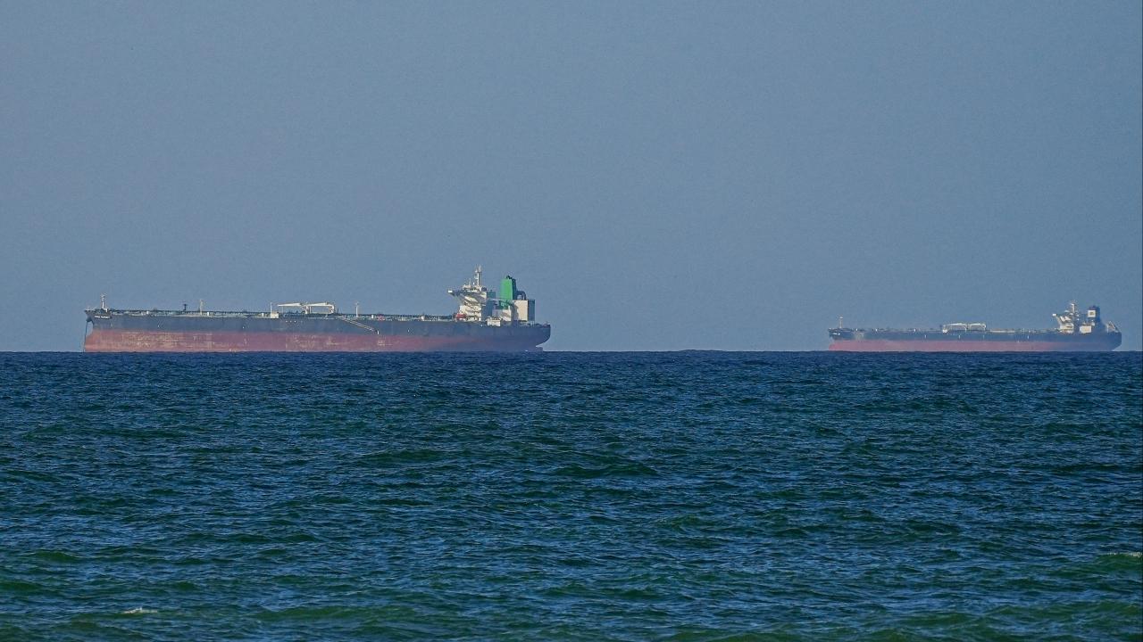 Trump, Hürmüz Boğazı'ndan son dönemde "inanılmaz" miktarda petrol taşındığını belirtti