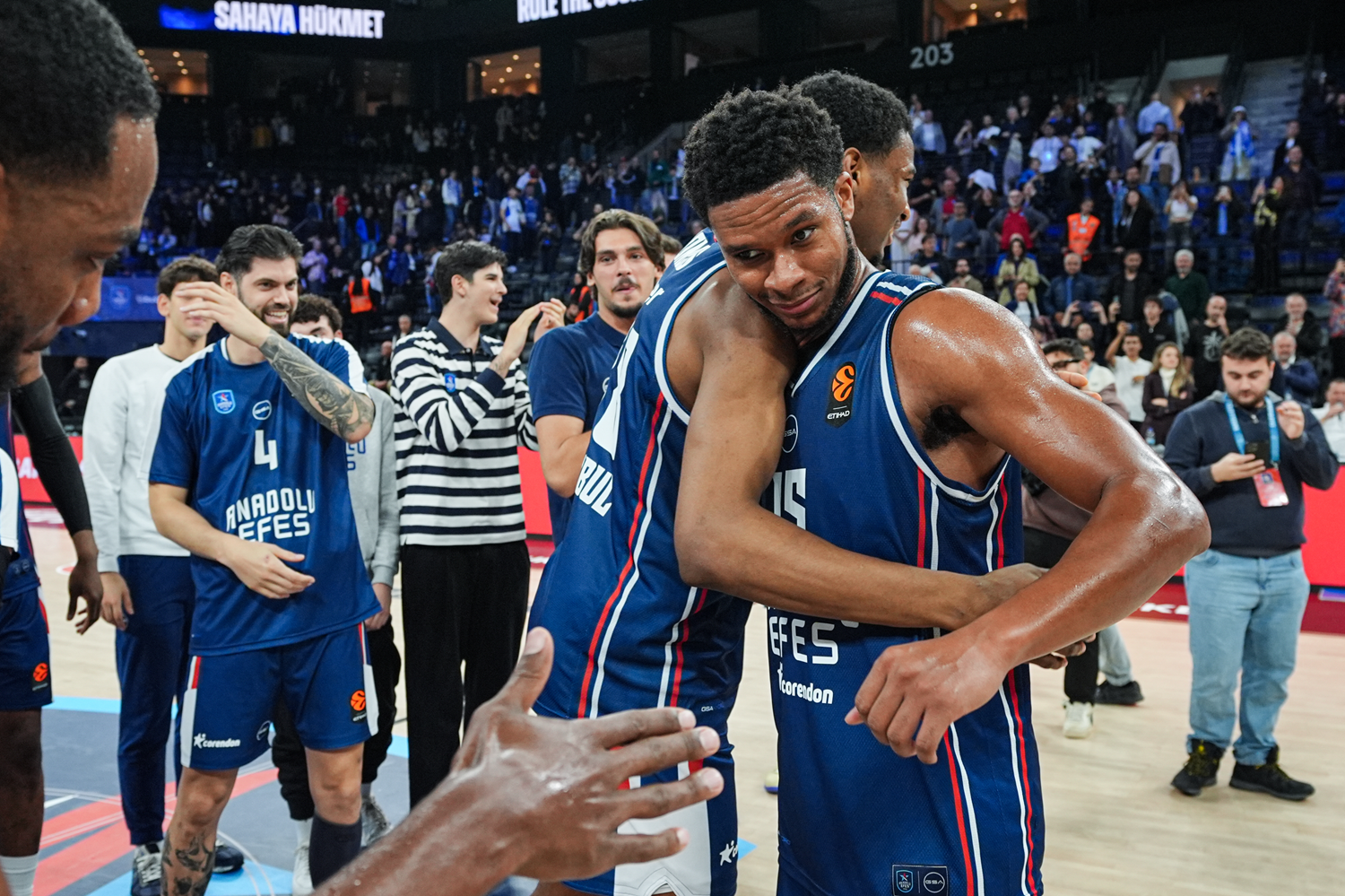 Anadolu Efes, EuroLeague'de Olympiakos deplasmanında!