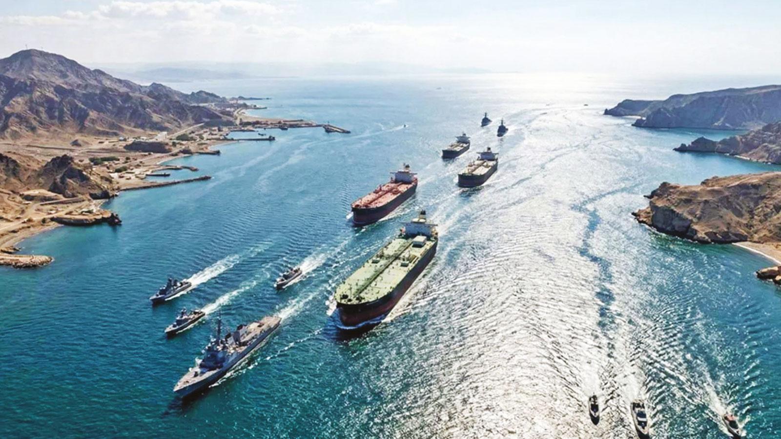 İran basını: Hürmüz Boğazı'na izinsiz giren tankerler deniz mayınlarına çarptı, şiddetli patlamalar meydana geldi