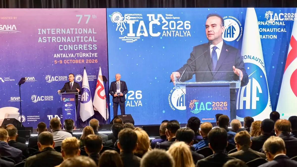 TÜBİTAK, dünyanın en prestijli uzay kongresinde