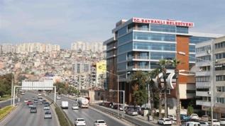 Bayraklı Belediyesi operasyonunda karar: Eski Başkan Sandal ve oğlu dahil 15 kişi tutuklandı