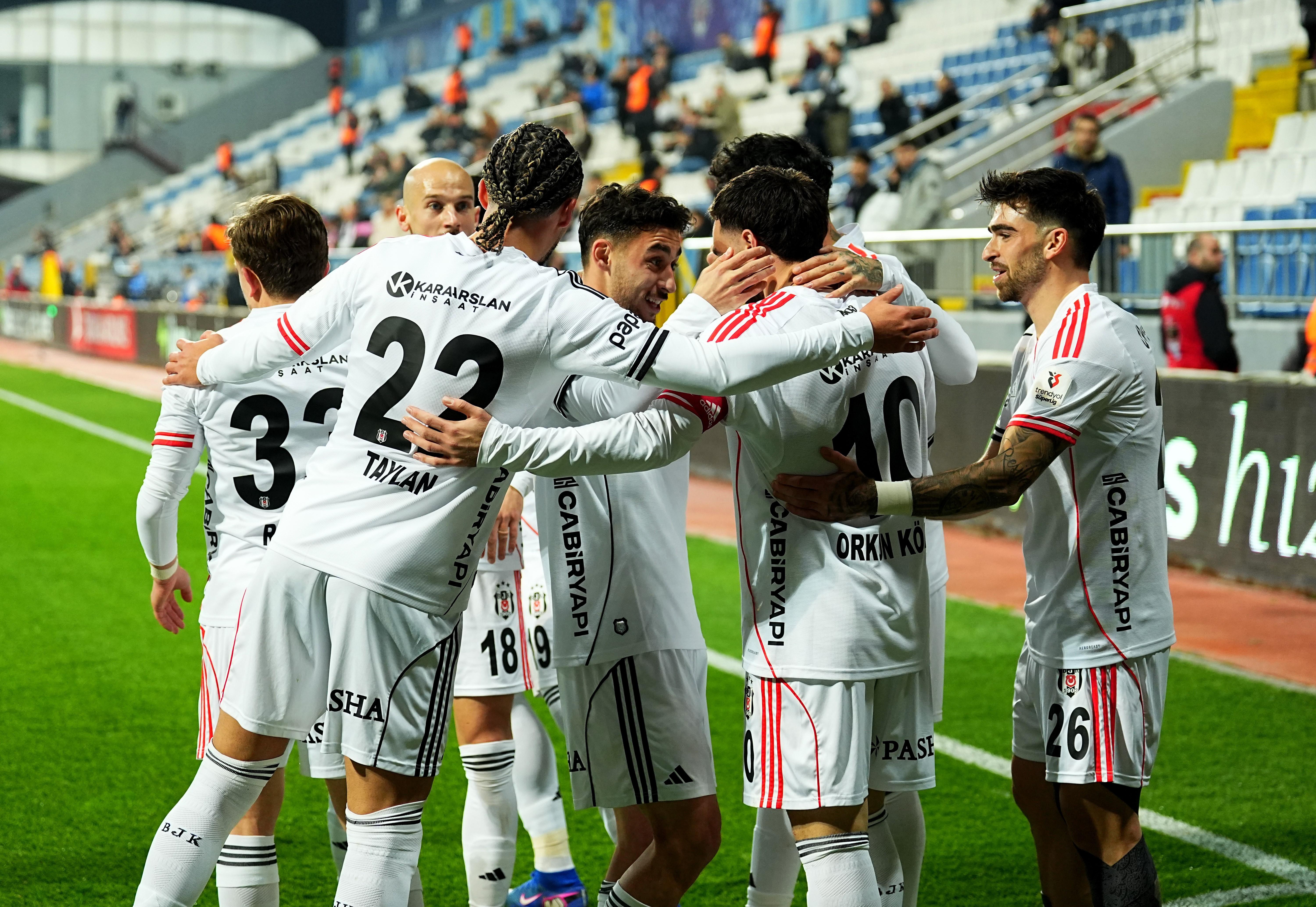 Beşiktaş, Süper Lig'de yarın Kocaelispor'u konuk edecek