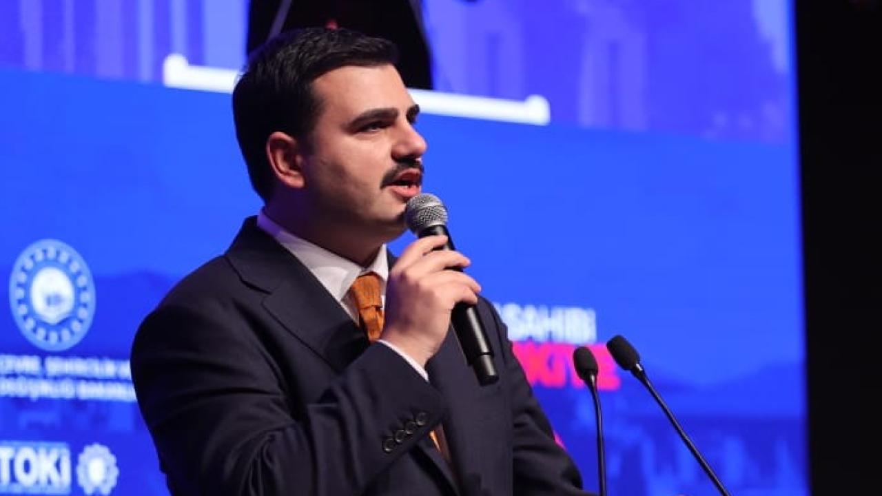 "Rüşvet şartlarının lokasyonu" diyerek tepki gösterdi! AK Partili İnan: Özel ve şürekasını oralardan uzak tutsunlar