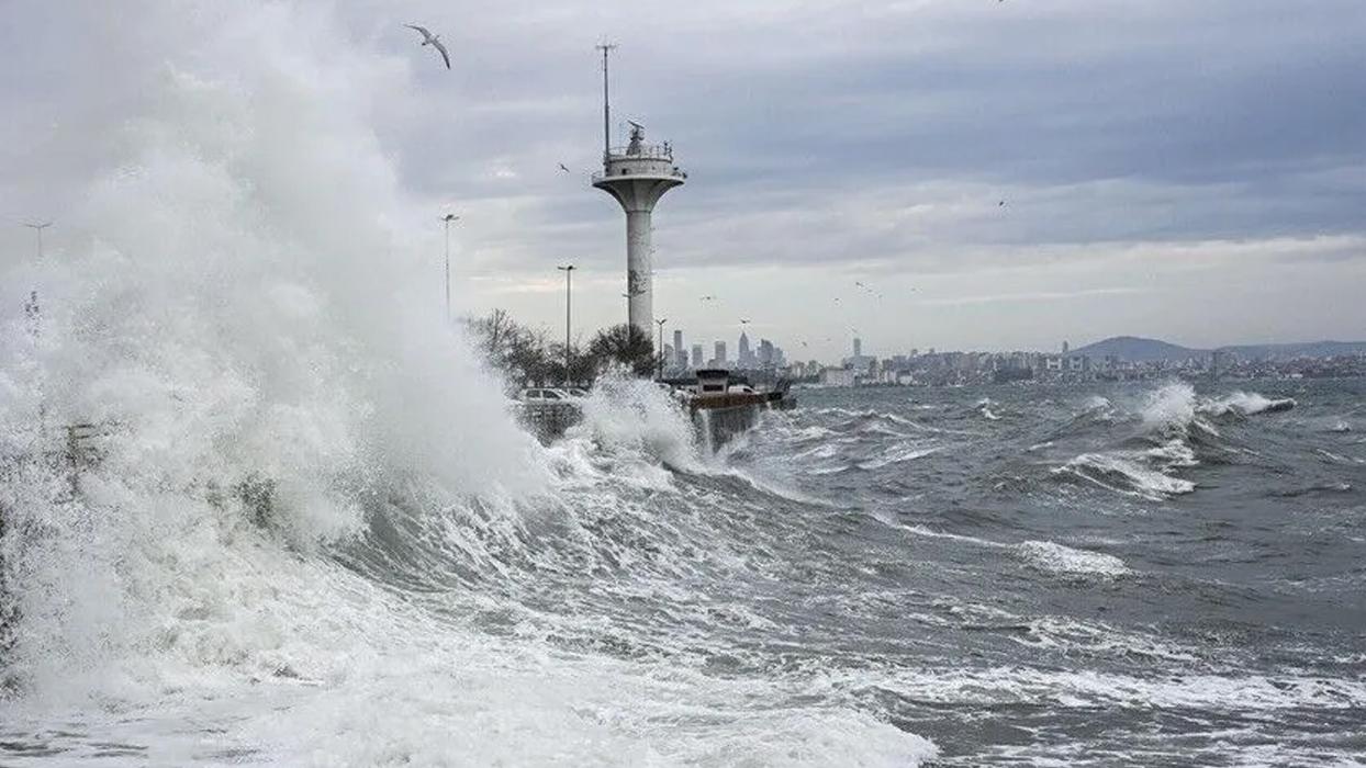 Fırtına uyarısı verildi: Rüzgar şiddeti kritik seviyeye çıkıyor