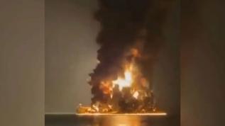 Hürmüz Boğazı'nda süper tanker mayına çarptı: Makine dairesinde patlama meydana geldi