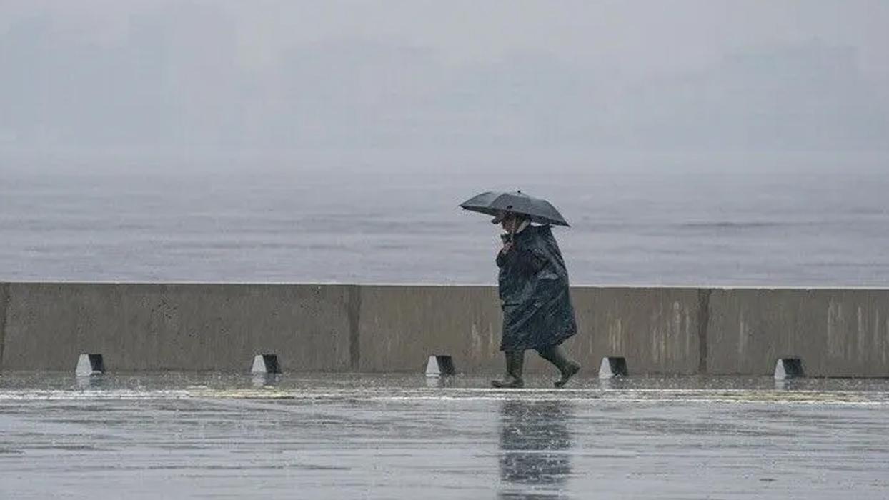 Meteorolojiden Marmara ve Ege için gök gürültülü sağanak uyarısı: Sel ve su baskınına dikkat