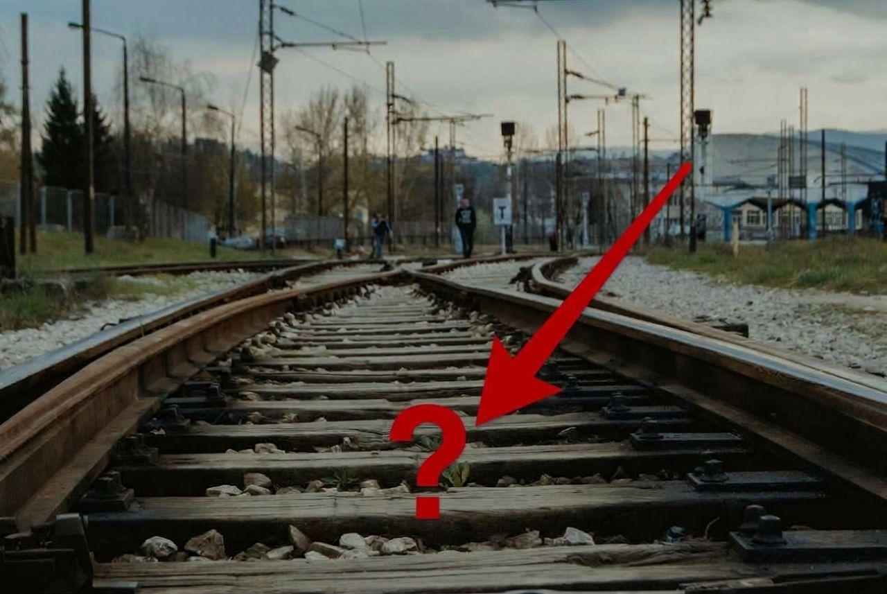 Tren rayları ve çevresinde neden taş olur? İşte bu durumun sebebi