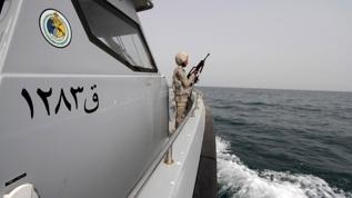 Yemen krizinde yeni safha: Koalisyon güçleri Husilere ait stratejik yakıt depolarını vurdu