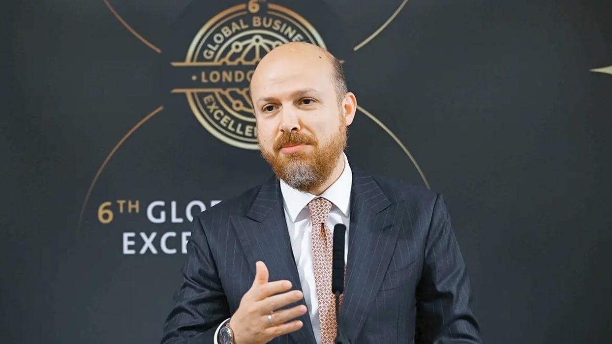 Bilal Erdoğan dikkati çekti: Gelirin meşruiyetini göstermemiz gerekir