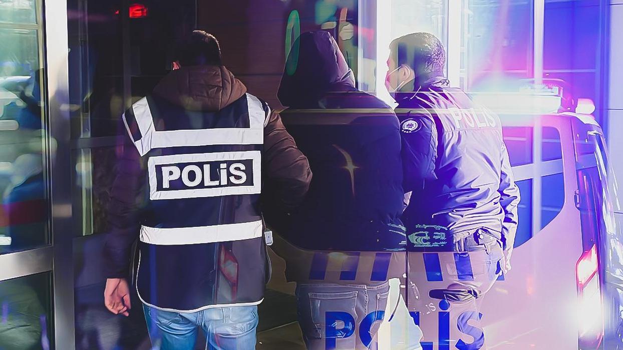 İzmir merkezli 4 ilde FETÖ operasyonu: 21 gözaltı