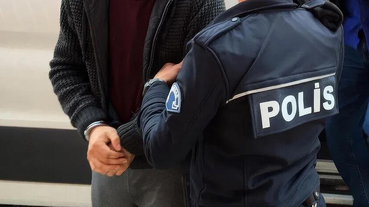 İstanbul'da yasa dışı bahis mesajlarıyla haksız kazanç sağladıkları belirlenen 24 şüpheli yakalandı