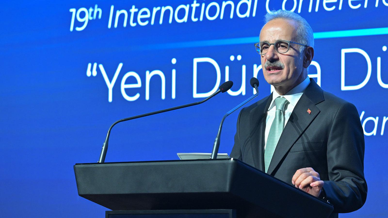 Bakan Uraloğlu: Dijital dünyada en çok korumamız gerekenler çocuklarımız