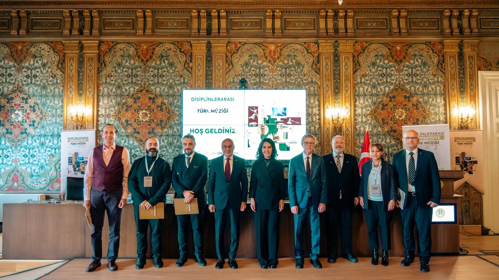 Türk müziği, disiplinler arası bir perspektifle ele alındı