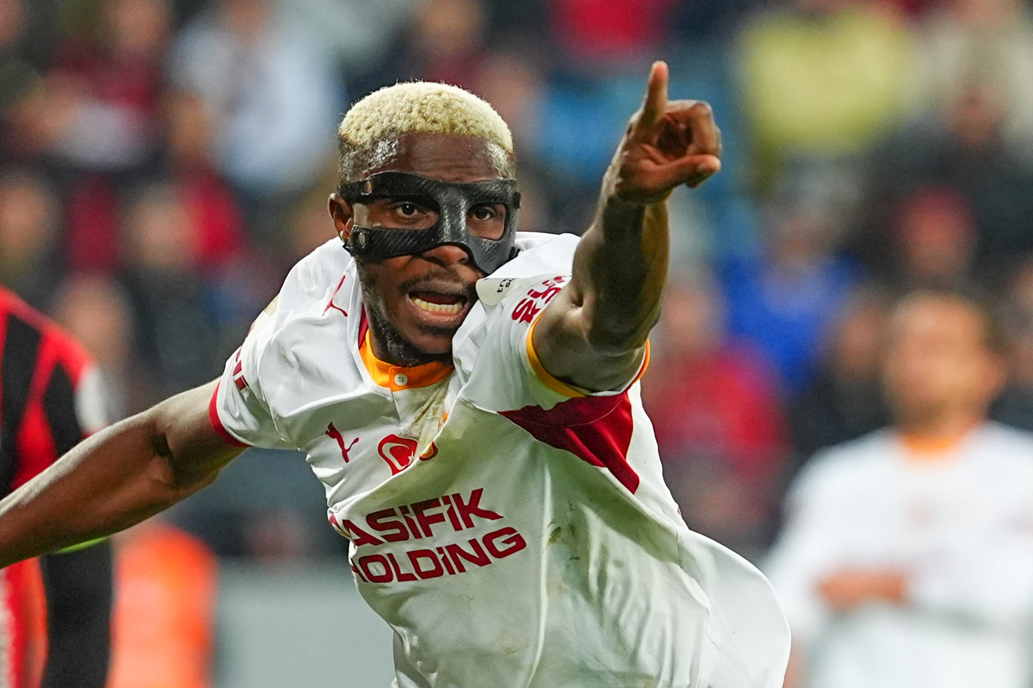 Victor Osimhen, Fransa'da siftah peşinde