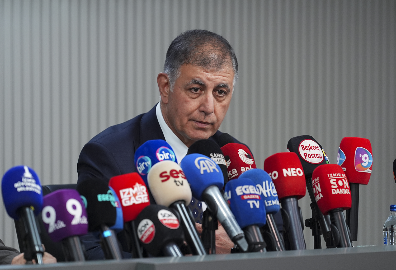 İzmirlilere nefes aldıracak karar! AK Partili Başkan Tugay indirimli su tarifesini duyurdu