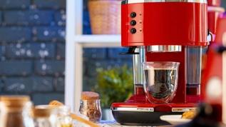 Kahve makinenizi çöpe attıracak araştırma! Fincanınıza mikroplastik ve kimyasal akıyor olabilir