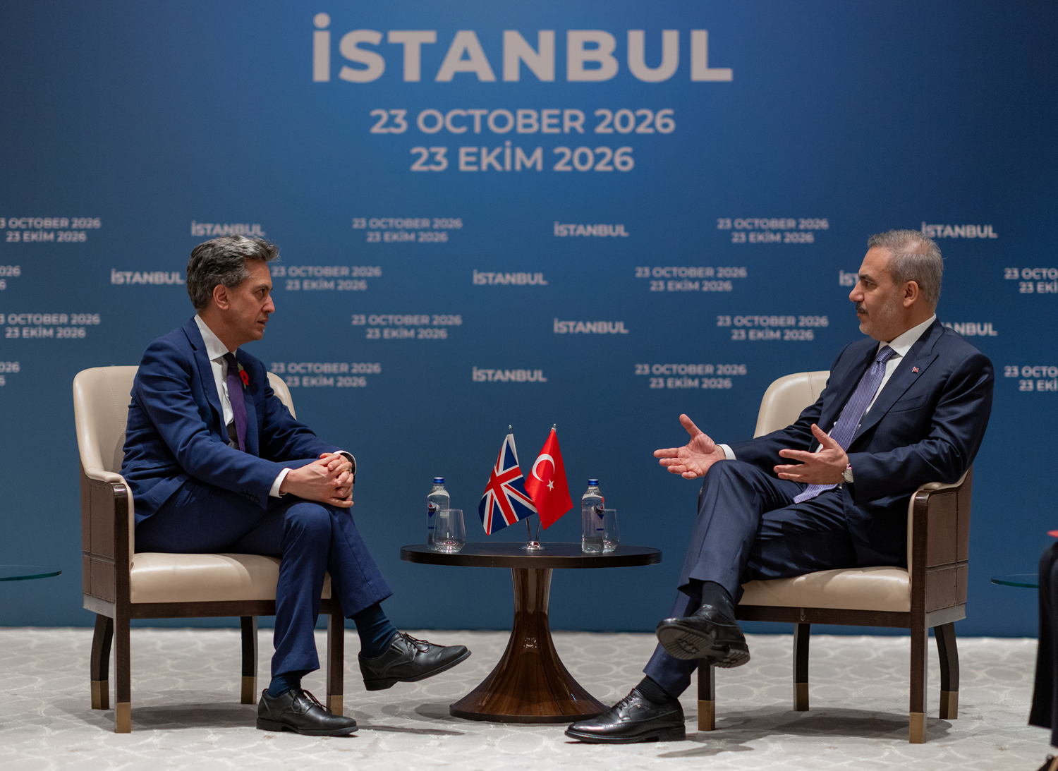 Bakan Fidan'dan diplomatik temaslar! Mevkidaşlarıyla peş peşe görüştü