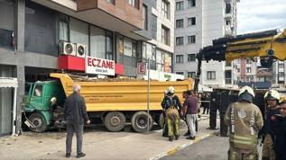 Pendik'te trafik kazası! 7 kişi yaralandı