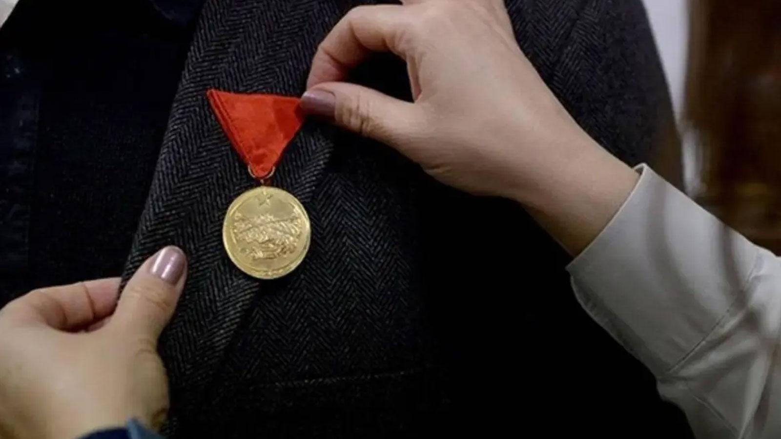 Cumhurbaşkanı Erdoğan imzaladı! İstiklal Madalyası verilecek