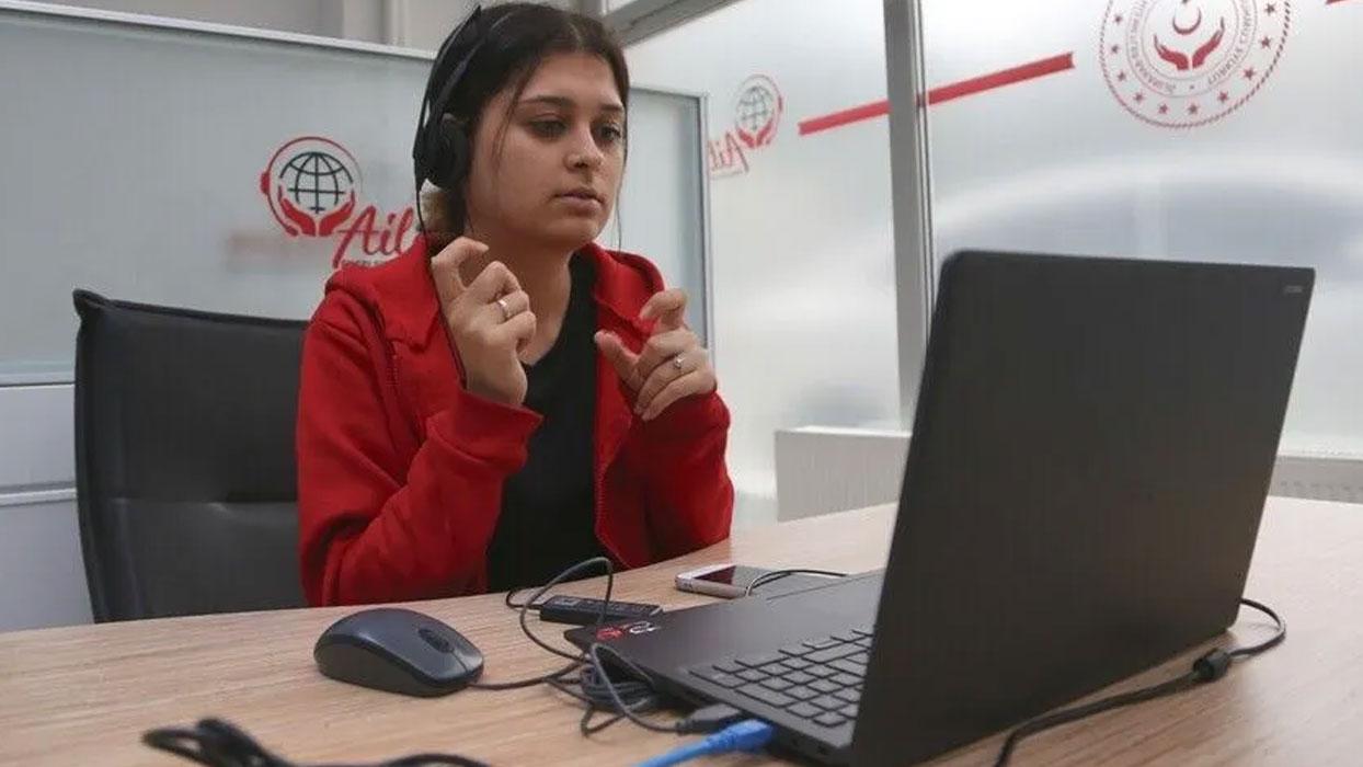 AİLEM Engelsiz İletişim Merkezi, 335 bin 288 çağrıya çeviri desteği sağladı