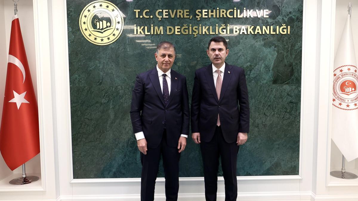 Ankara'da İzmir mesaisi! Bakan Kurum: Yaşanabilir bir şehir için çalışmaya devam