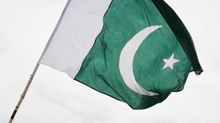 Pakistan Savunma Bakanı Asıf: Suudi Arabistan'ı tüm gücümüzle savunacağız