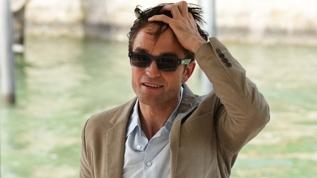 Robert Pattinson, The Batman 2'deki yönetmen değişimi hakkında ilk kez konuştu