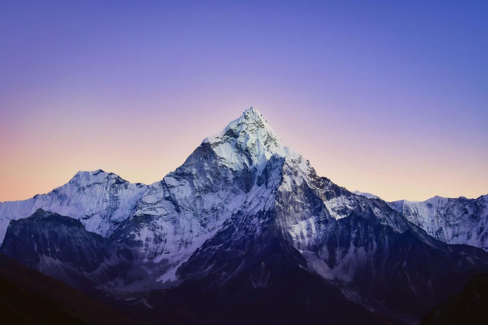 Himalayalar'da trajik kaza! Alman dağcı 1.700 metre düşerek hayatını kaybetti