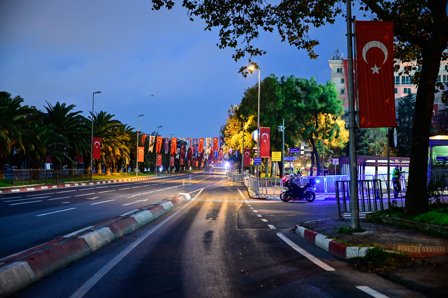 Cumhuriyet Bayramı kutlamaları... İstanbul'da bazı yollar trafiğe kapatıldı