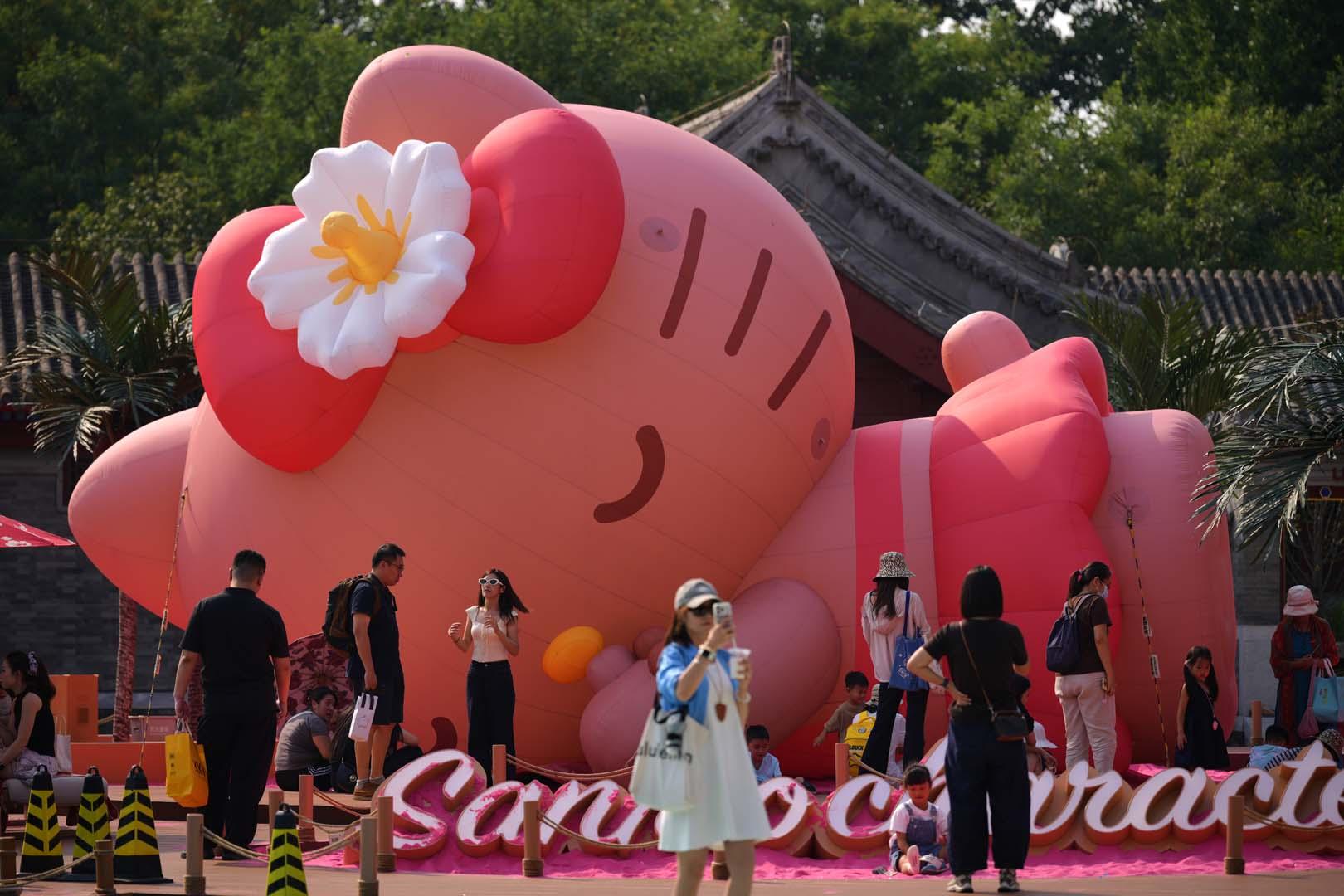 Hello Kitty Çin'in tepkisi sonrası Japon dizisiyle bağını kopardı!