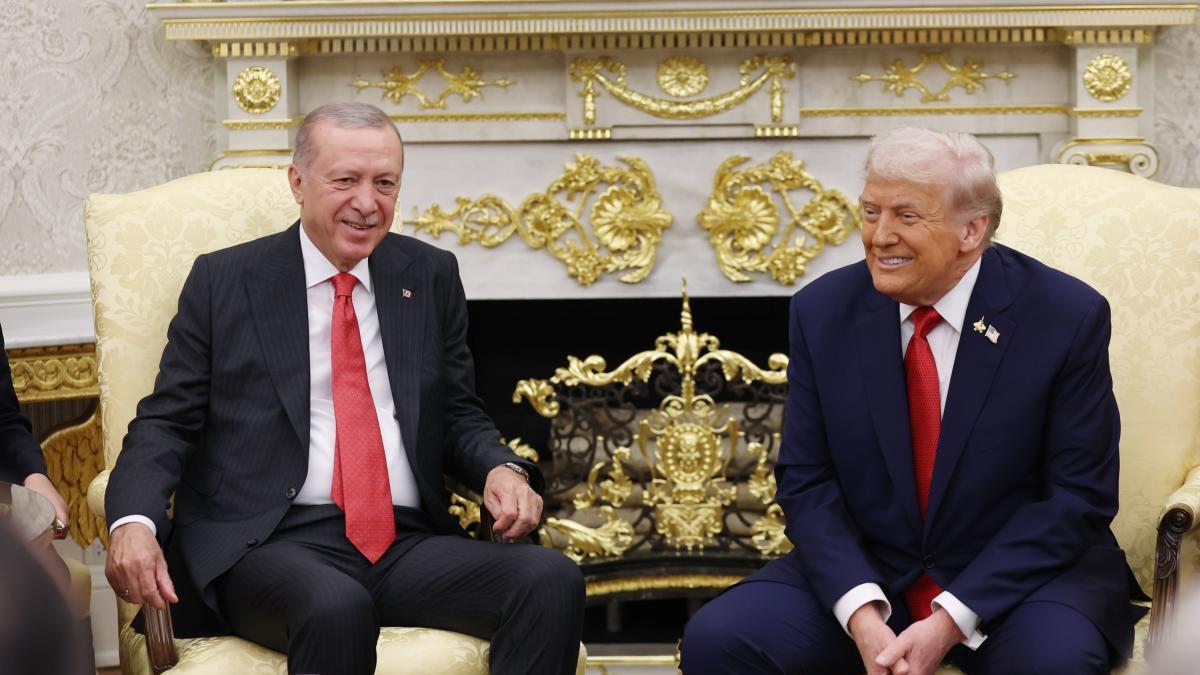 Trump'tan sürpriz telefon! Cumhurbaşkanı Erdoğan'dan "Türk Yüzyılı"na kararlılık vurgusu