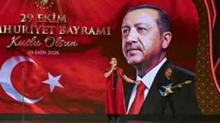 Sanatçı Kıraç, Cumhurbaşkanı Erdoğan'a ithafen okudu: Endamın Yeter