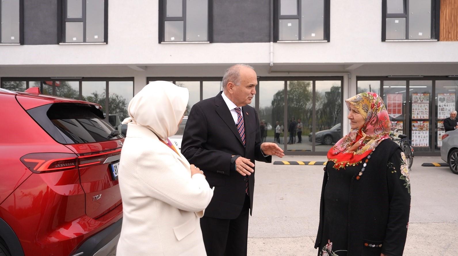 Başkan Özlü: Düzce'de asfaltlanmamış cadde ve sokak kalmayacak
