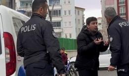 Aksaray'da aile içi tartışmada polis memuruna yalvardı: Beni döv döv!