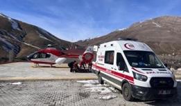 Van'da hamile kadının imdadına ambulans helikopter yetişti