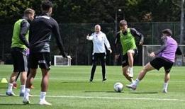 Beşiktaş, Fenerbahçe Derbisine Solksjaer'in liderliğinde hazırlanıyor