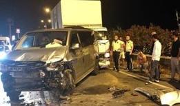 Antalya'da zincirleme kaza: 3 yaralı