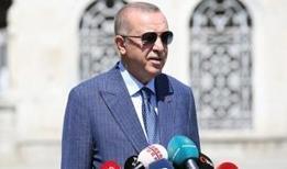 Cumhurbaşkanı Erdoğan, cuma namazını Mimar Sinan Camisi'nde kıldı