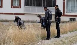 Güngören'de skandal anlar: 3 aylık bebeği boş araziye bırakmışlar